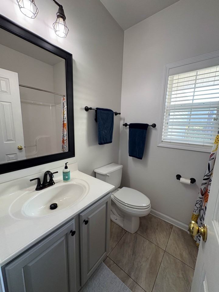 4717 Farm Lake Dr #1 - Photo 2 of 28