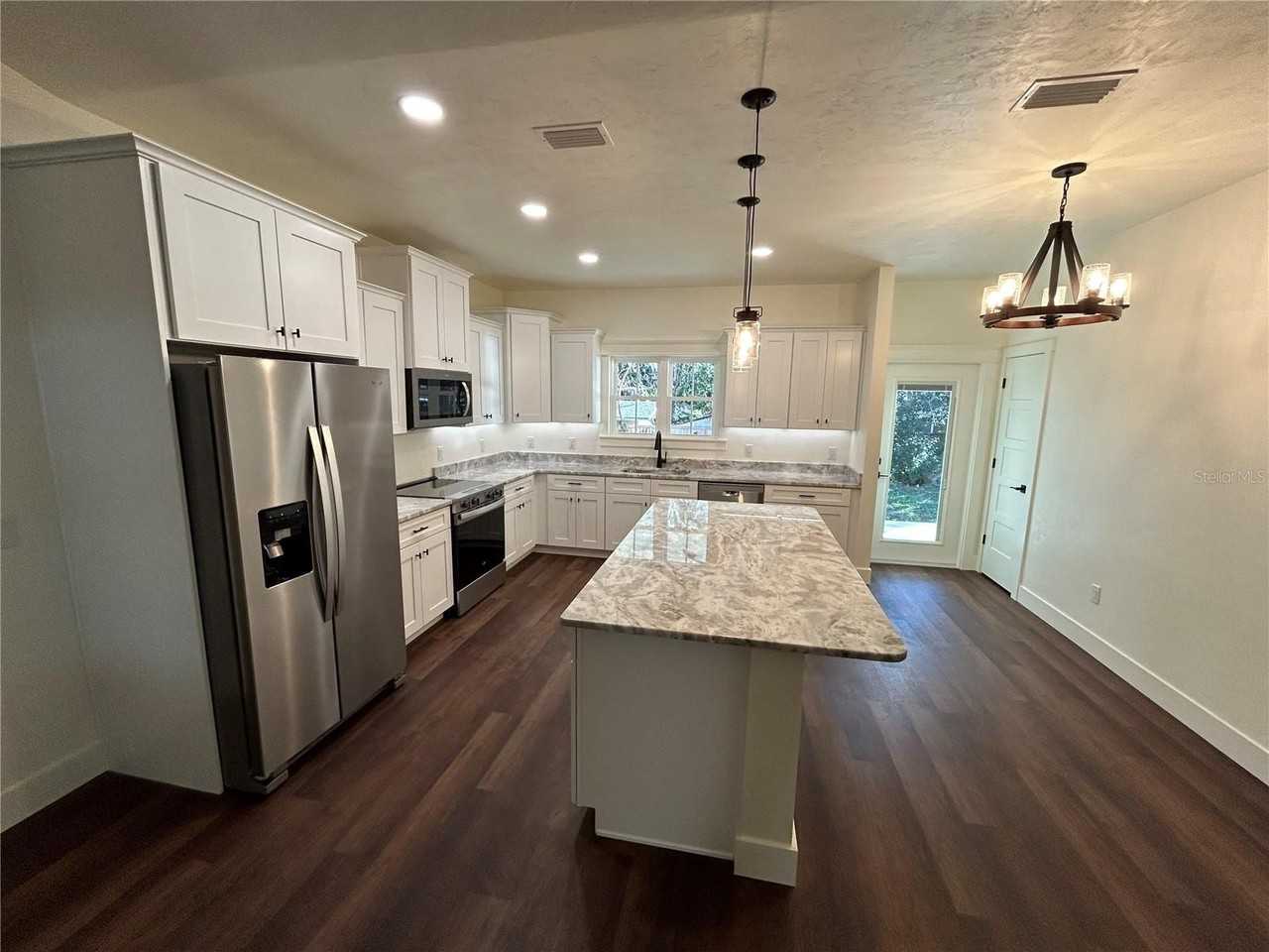 14705 Nw 145th Ter - Photo 4 of 16