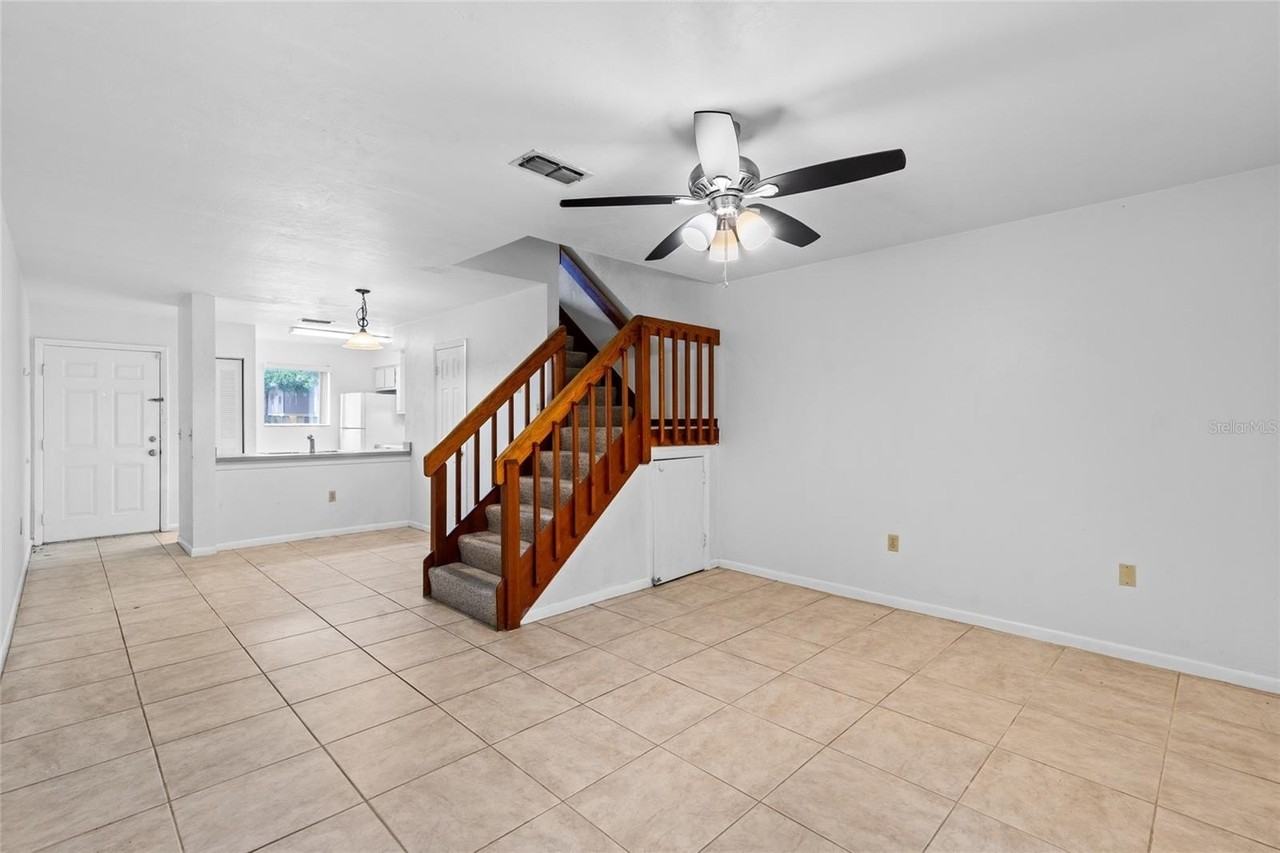 2219 Sw 39th Way - Photo 5 of 17