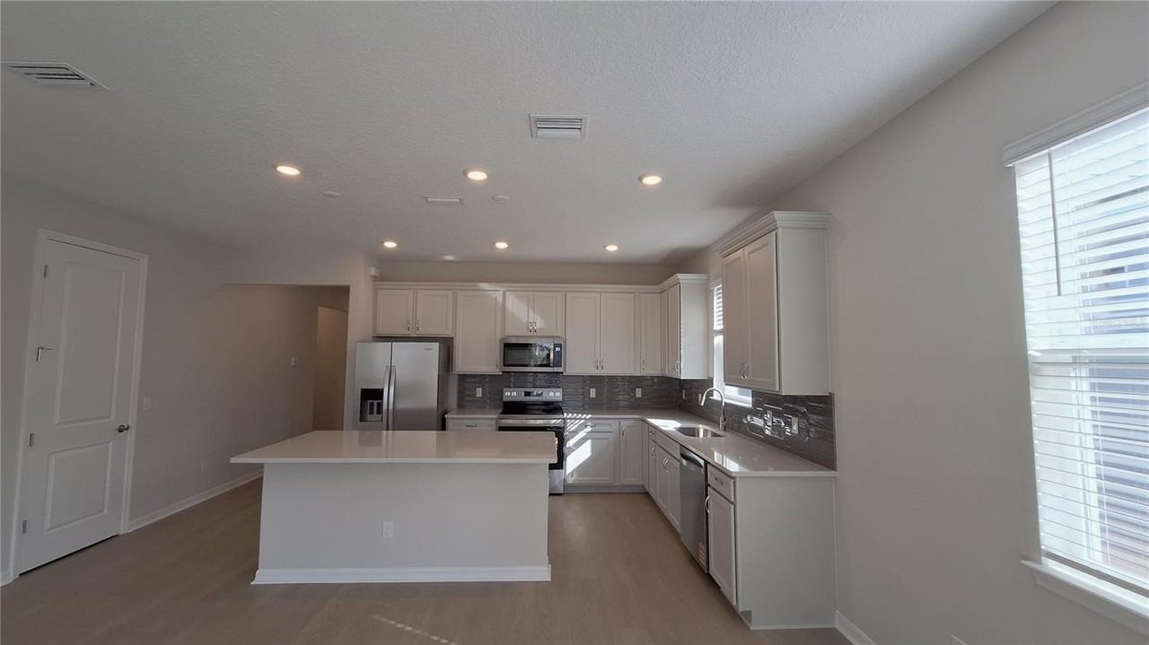 2084 Branched Oak Rd - Photo 3 of 27