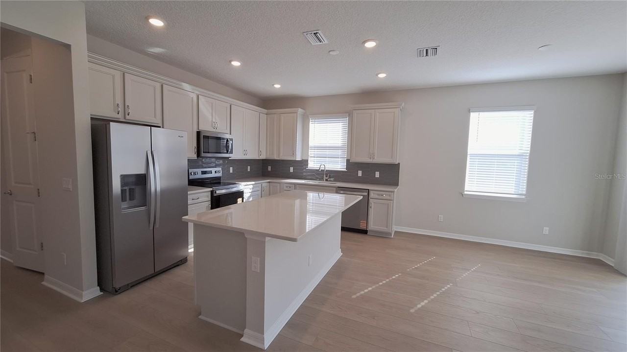 2084 Branched Oak Rd - Photo 5 of 27