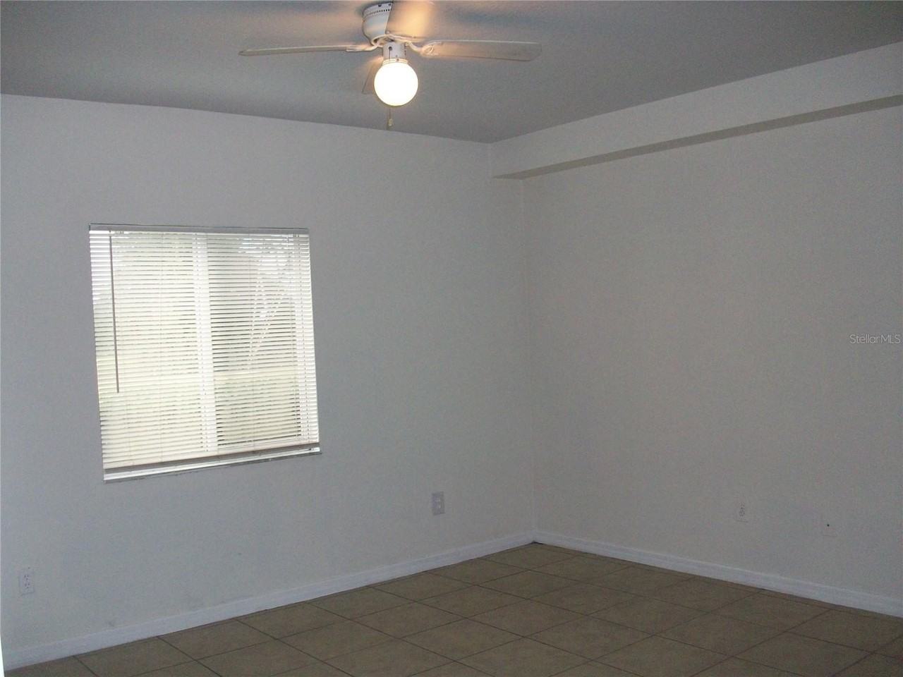 495 Las Cortes Ln #105 - Photo 5 of 18