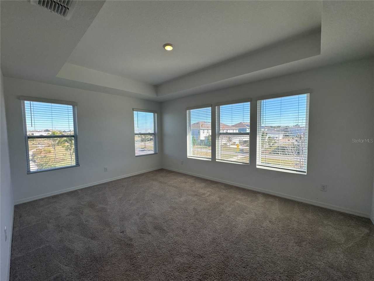 2974 Voyager Ave - Photo 6 of 46