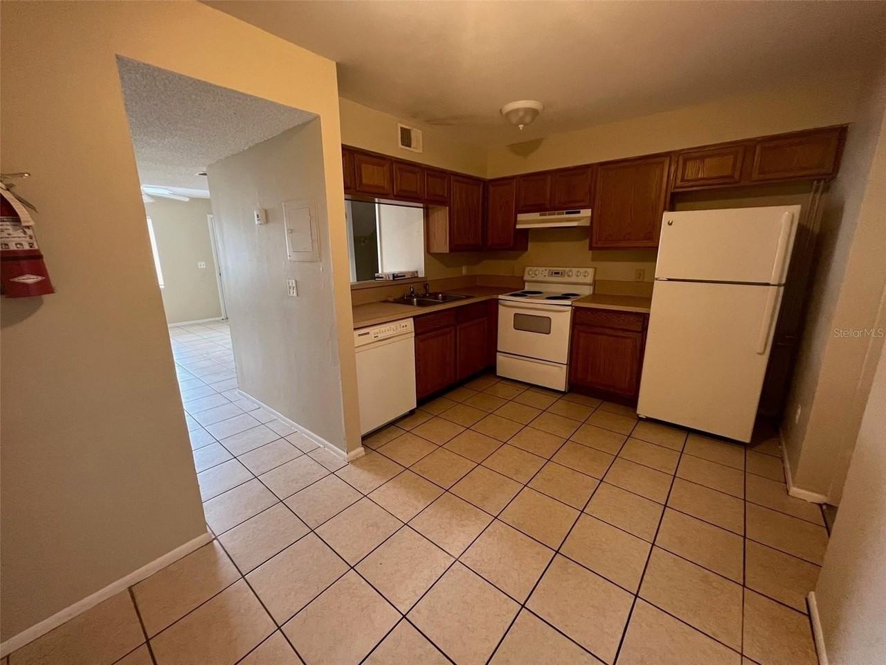 207 S Moss Rd - Photo 5 of 11