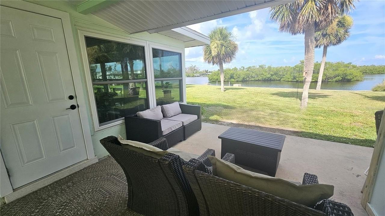 1210 S Maryknoll Rd - Photo 3 of 37