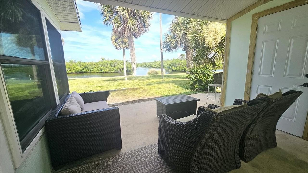 1210 S Maryknoll Rd - Photo 4 of 37