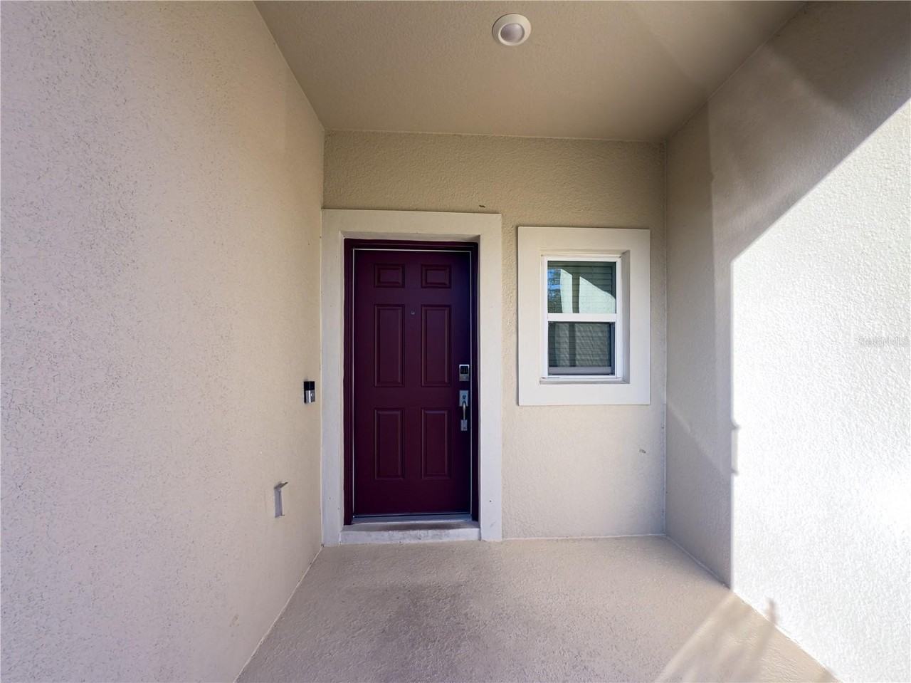 5060 Spangle Dr - Photo 6 of 32