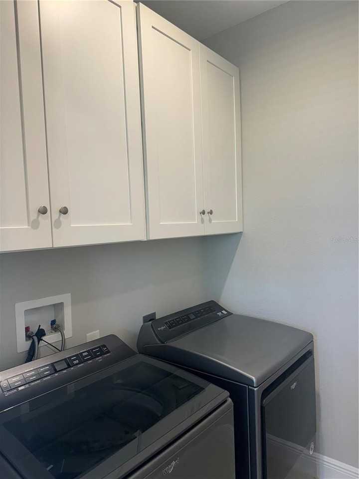 6940 Bridgman St - Photo 7 of 42