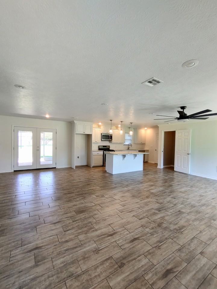 105 Rolling Hills Dr #1 - Photo 4 of 31