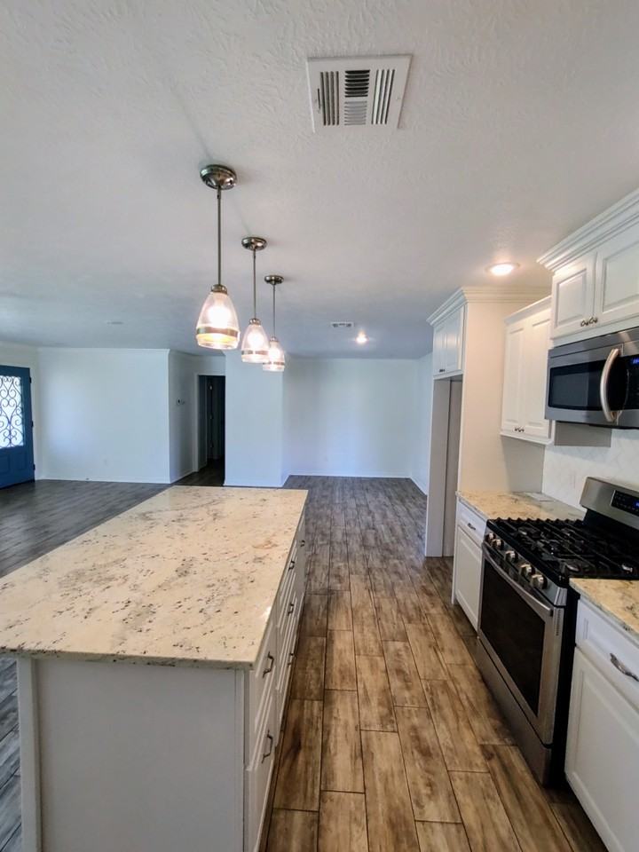 105 Rolling Hills Dr #1 - Photo 7 of 31