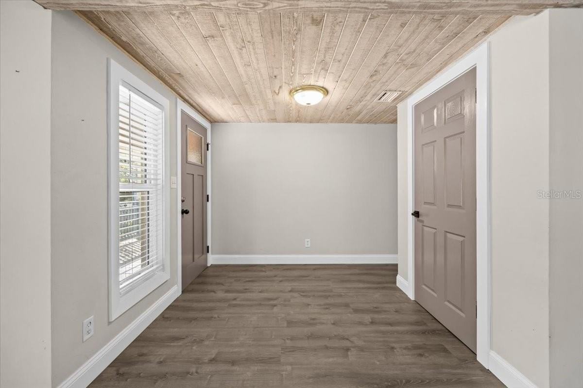 4805 Cooper Rd - Photo 6 of 45