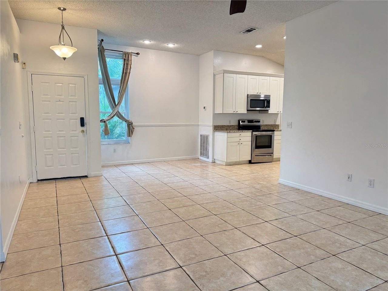 4135 Quail Briar Dr - Photo 3 of 26