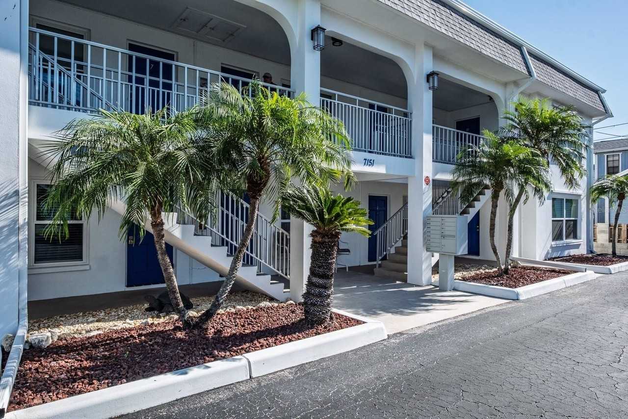 7151 Sunset Way #10 - Photo 3 of 33