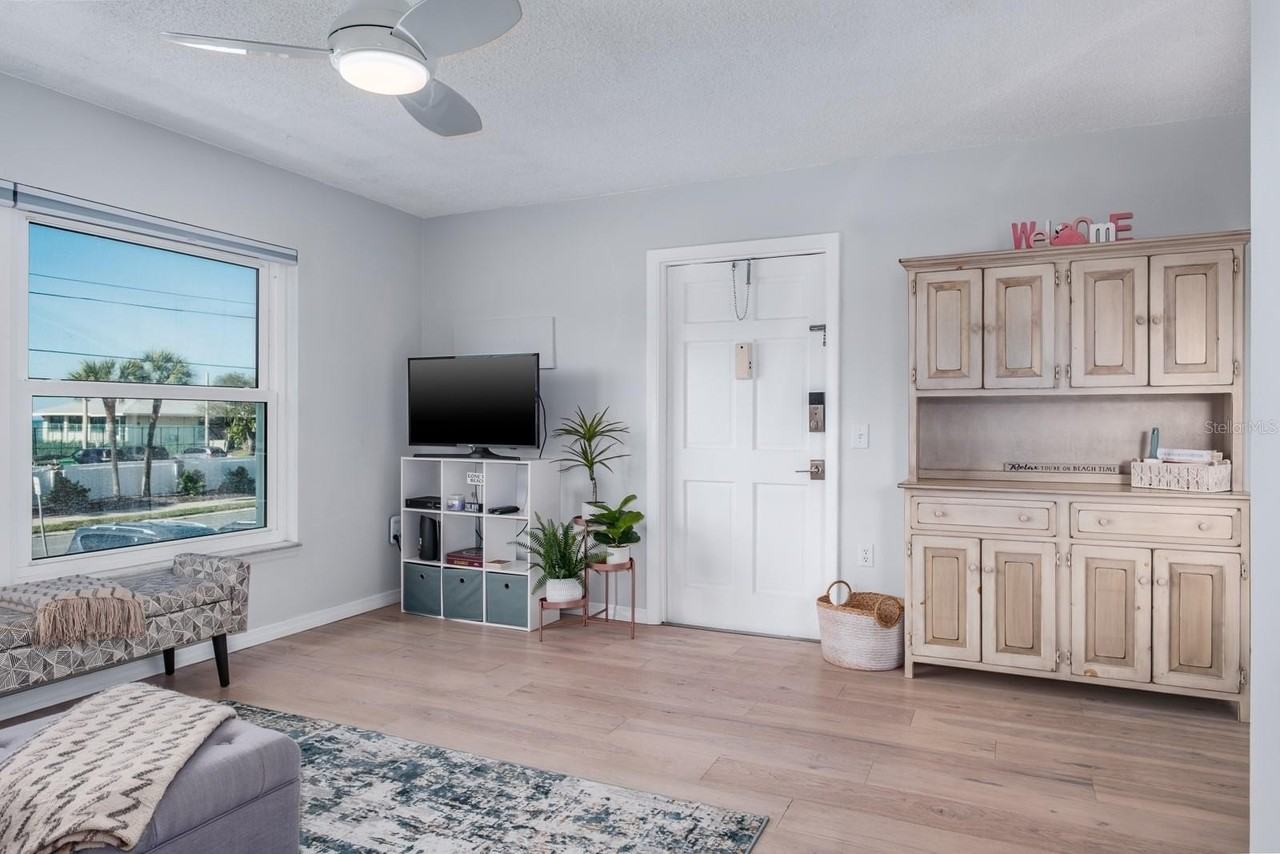 7151 Sunset Way #10 - Photo 7 of 33