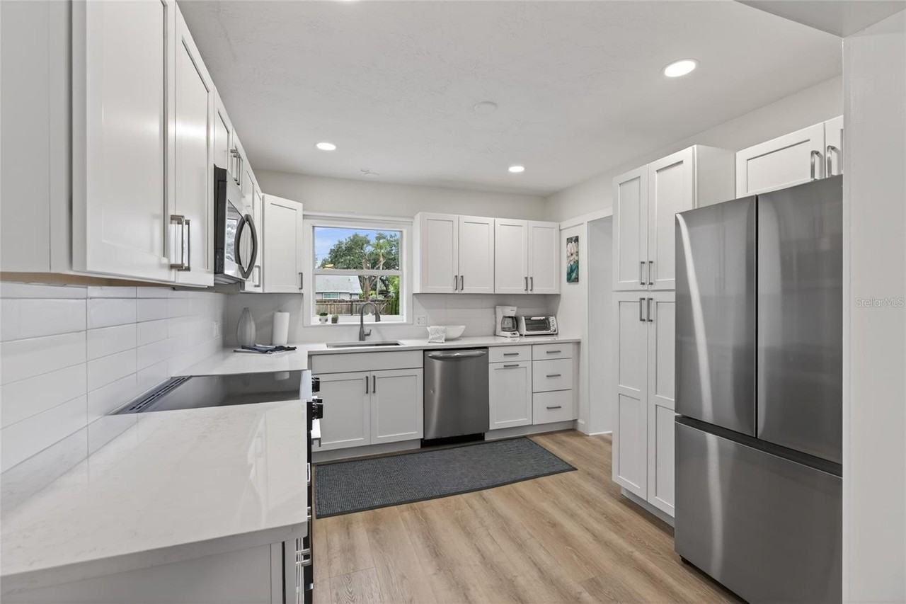 5617 19th Ave S - Photo 3 of 43