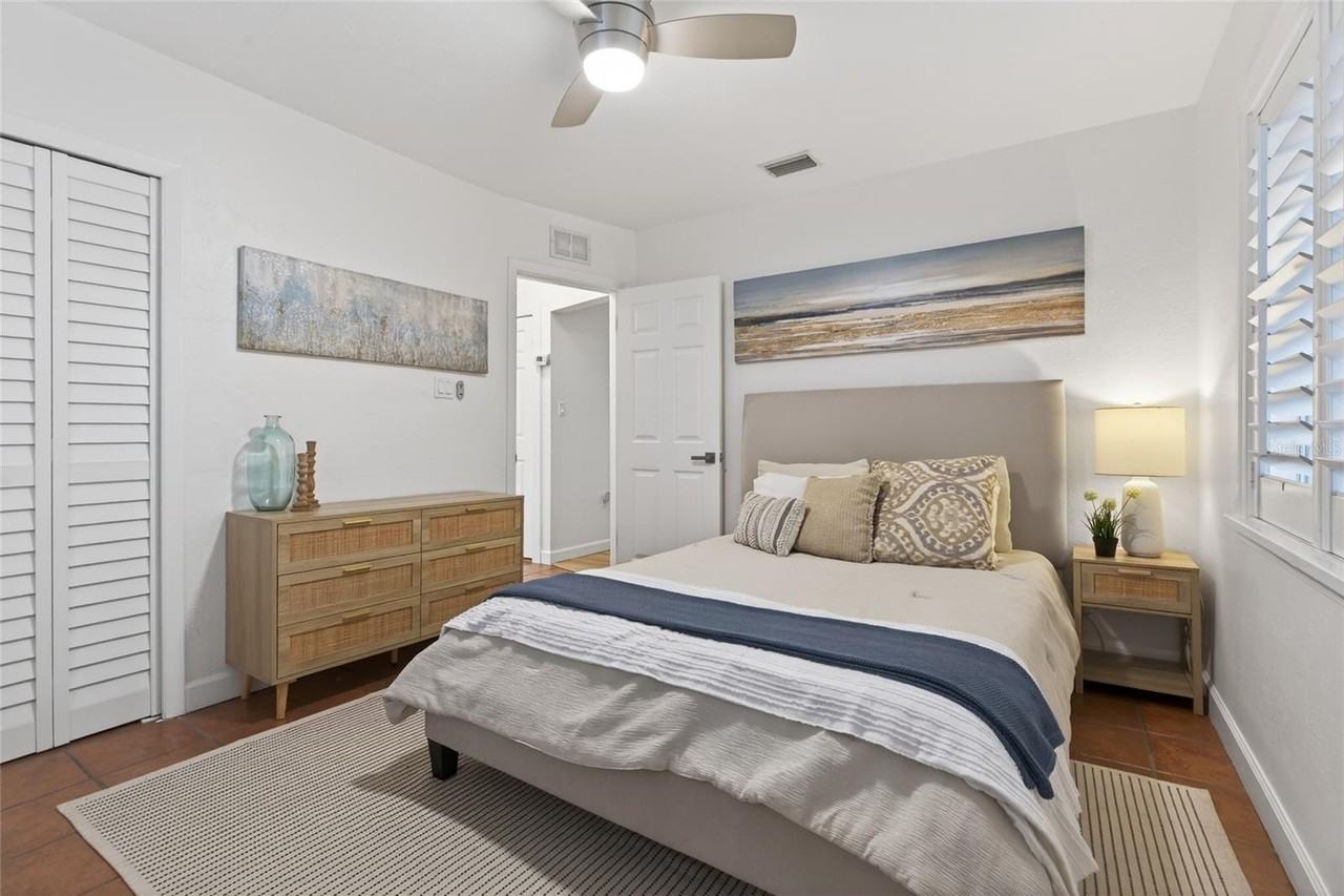 5617 19th Ave S - Photo 5 of 43