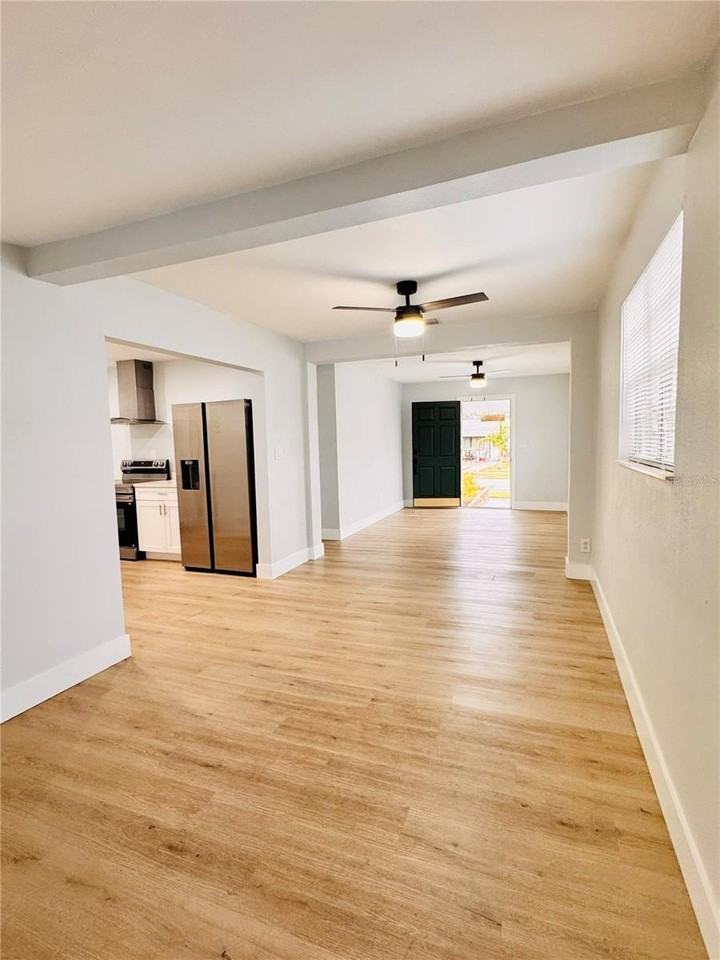 2837 18th Ave N - Photo 5 of 28