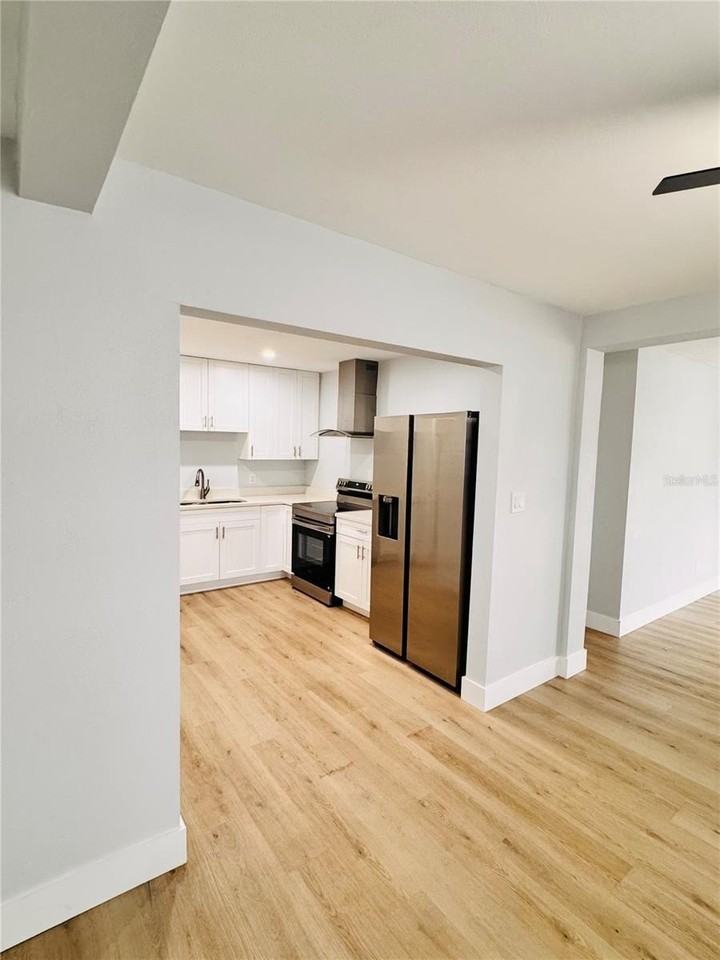 2837 18th Ave N - Photo 7 of 28