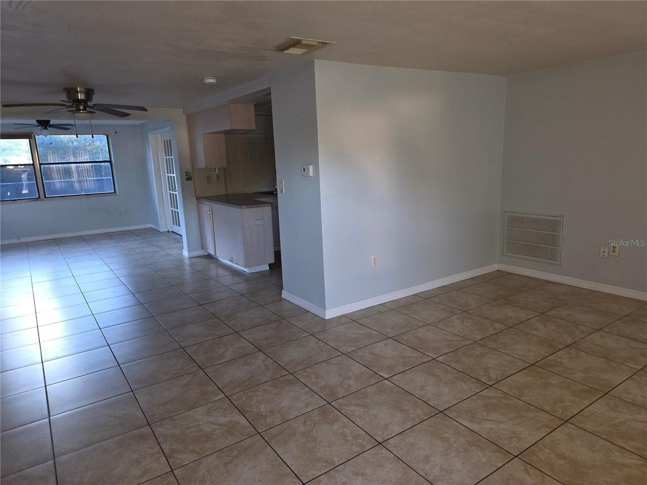 3431 Overland Dr - Photo 5 of 24