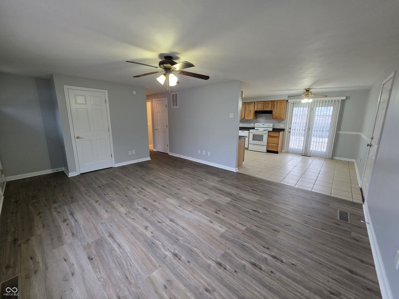 1936 Heather Ct - Photo 4 of 17