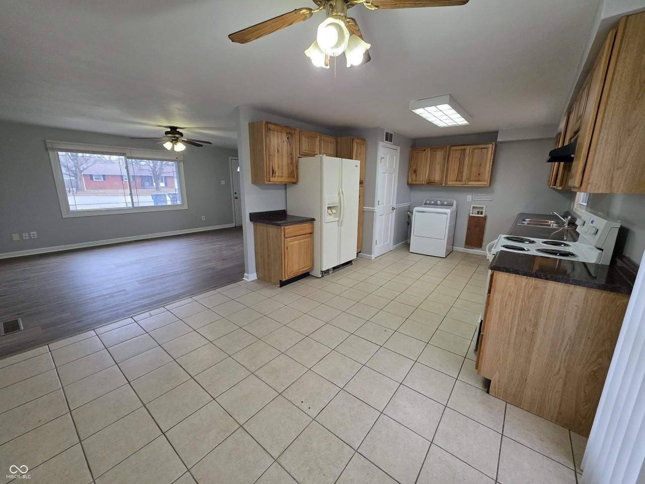 1936 Heather Ct - Photo 6 of 17