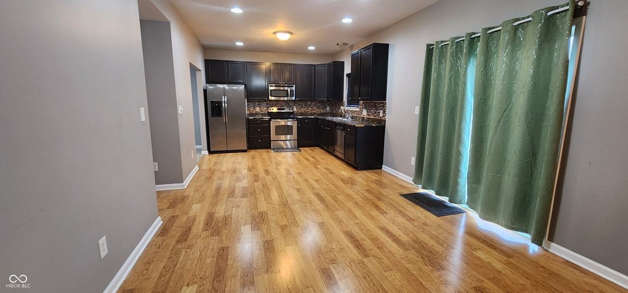 5923 Edelle Dr - Photo 5 of 23