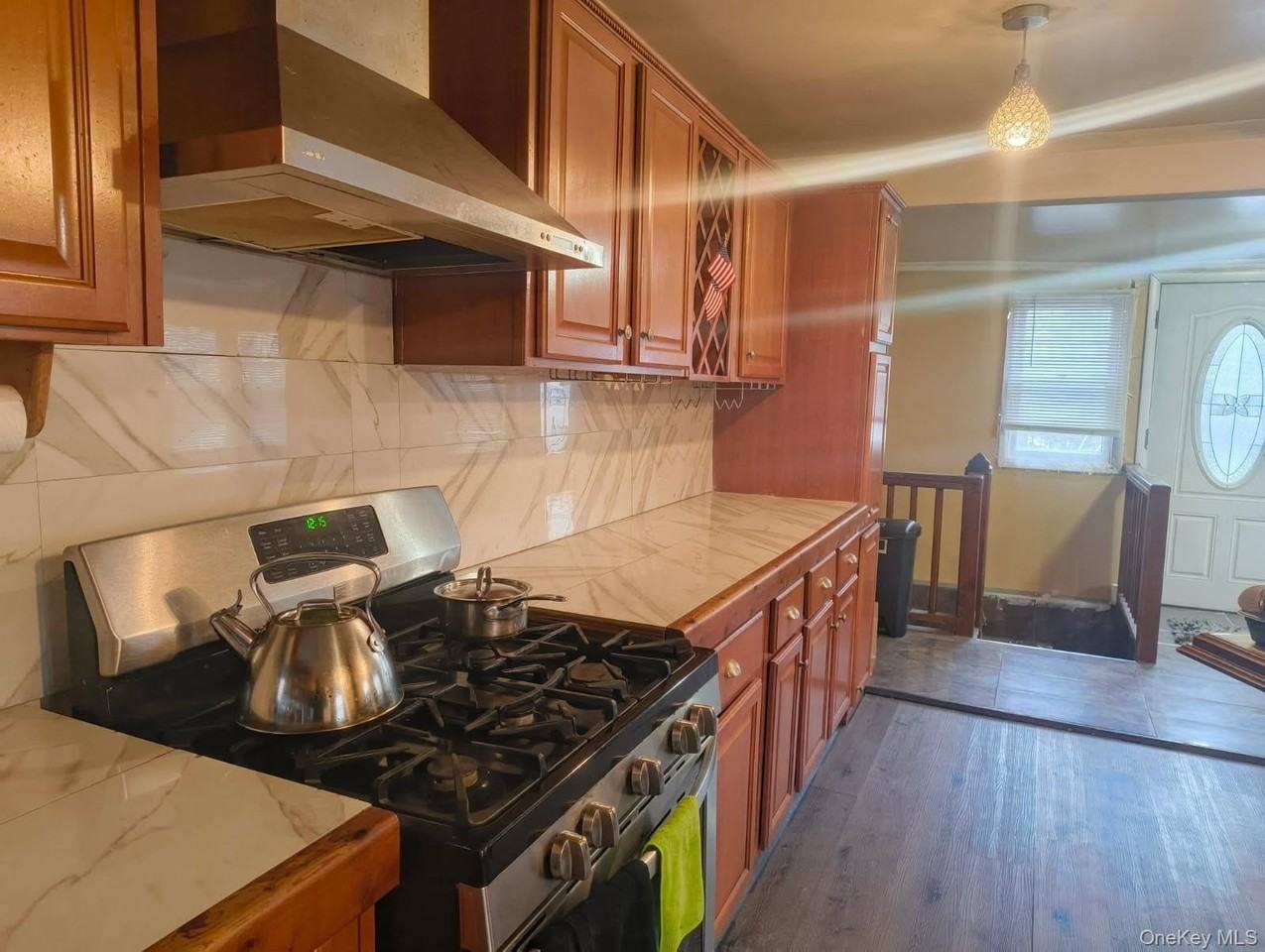 18 Maple St - Photo 7 of 15