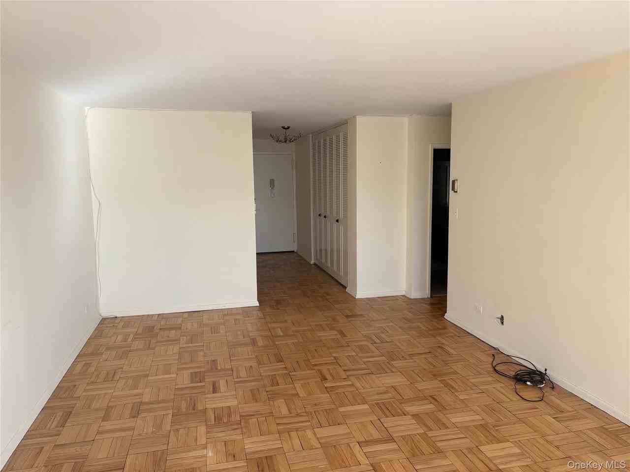 1785 215th St Apt 3e #3E - Photo 3 of 31