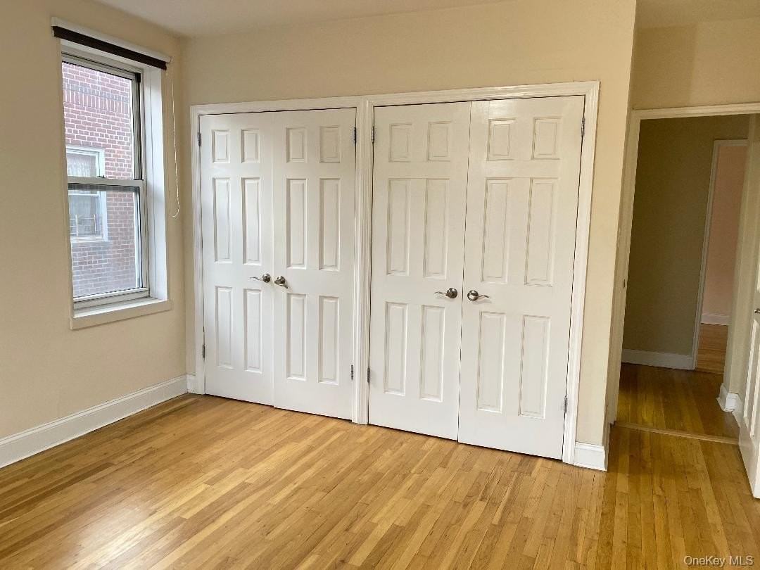 10420 68th Dr - Photo 3 of 10