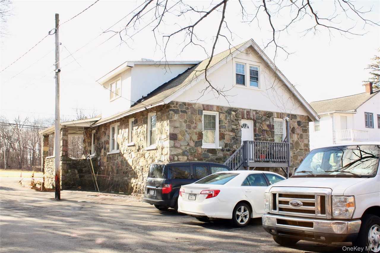 51 Estrada Rd - Photo 2 of 22