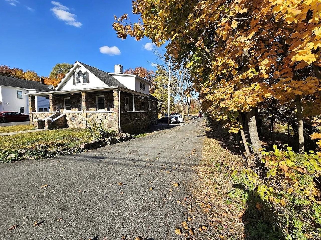 51 Estrada Rd - Photo 3 of 22