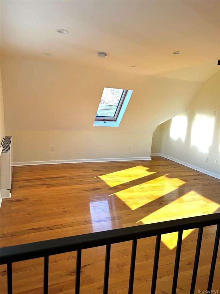 409 W 261st St - Photo 4 of 14