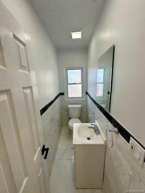 661 E Olive St - Photo 6 of 18