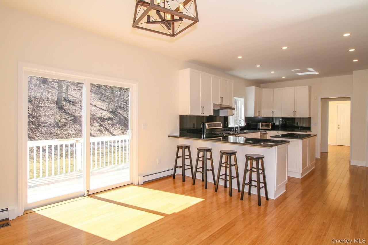 390 Birch Hill Rd - Photo 7 of 21