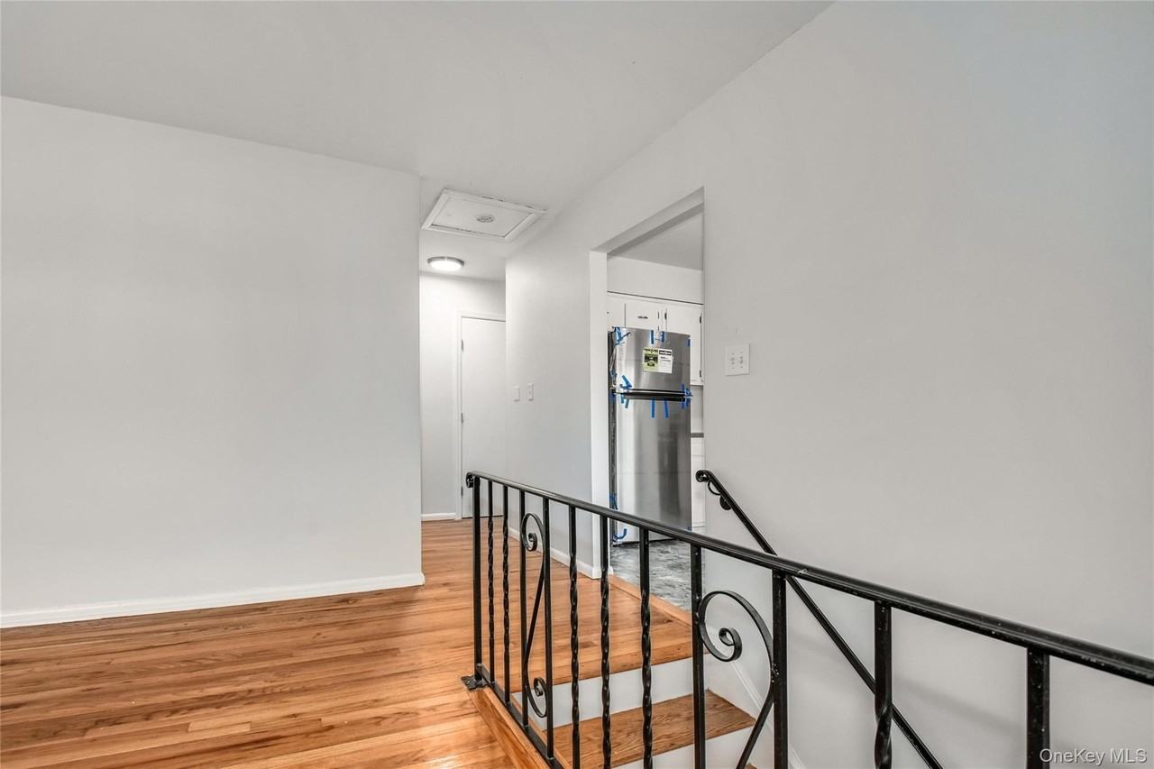 451 Main St Apt 28 #28 - Photo 7 of 18