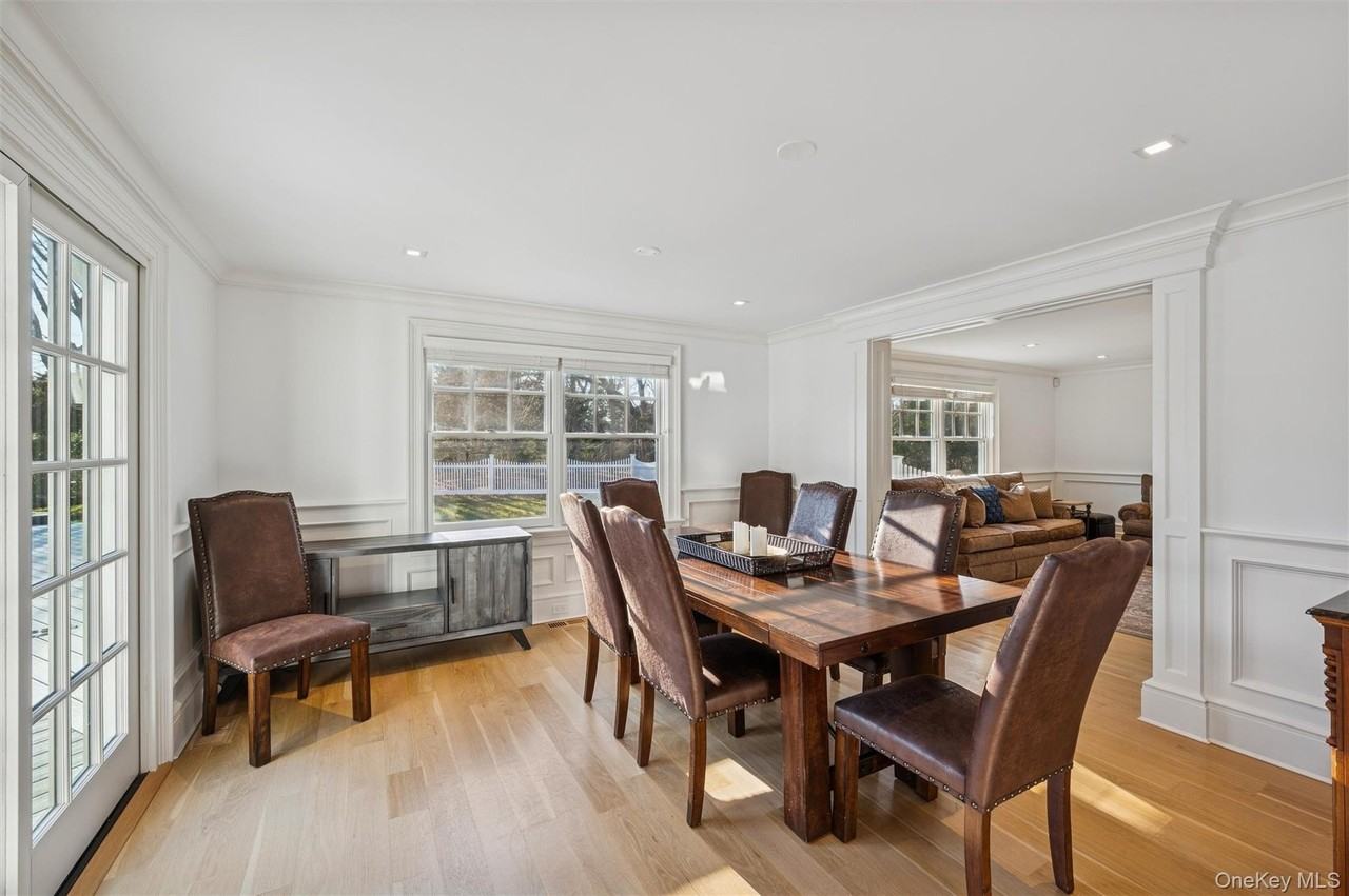 30 Club Ln - Photo 4 of 19