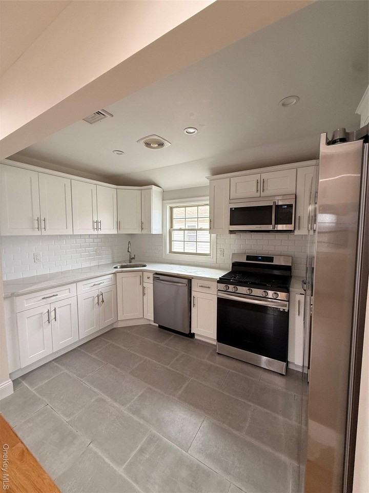 23938 148th Rd - Photo 6 of 11