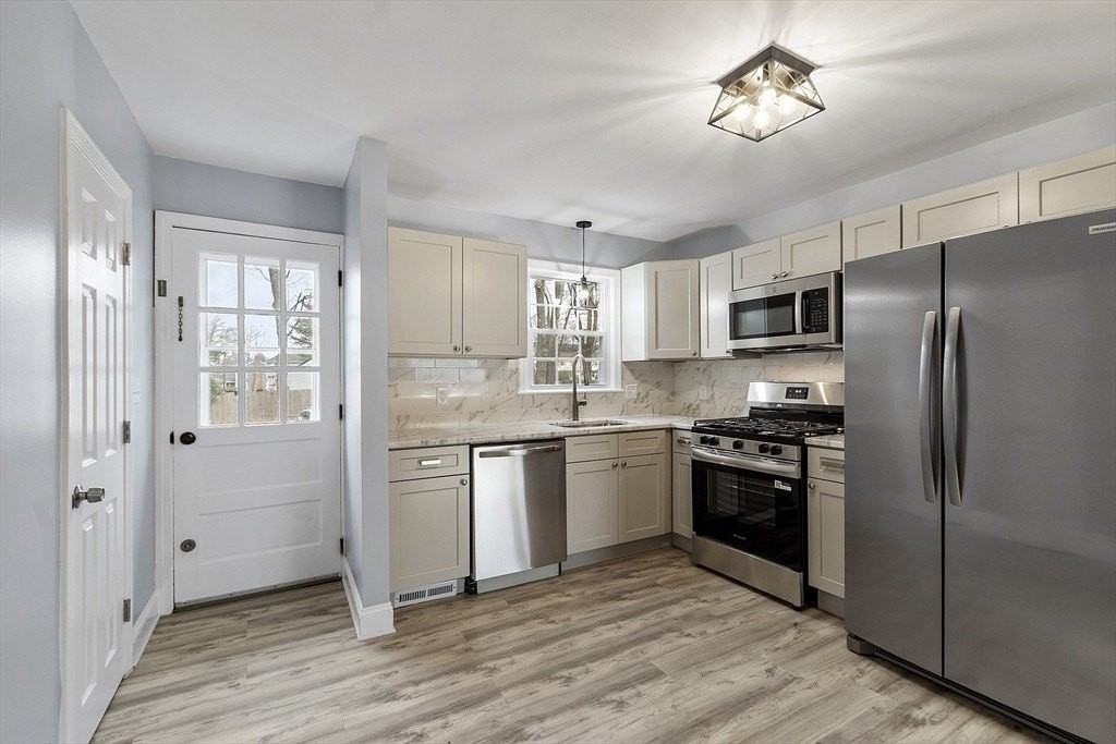 124 Chadwick St Unit 0 #0 - Photo 6 of 34