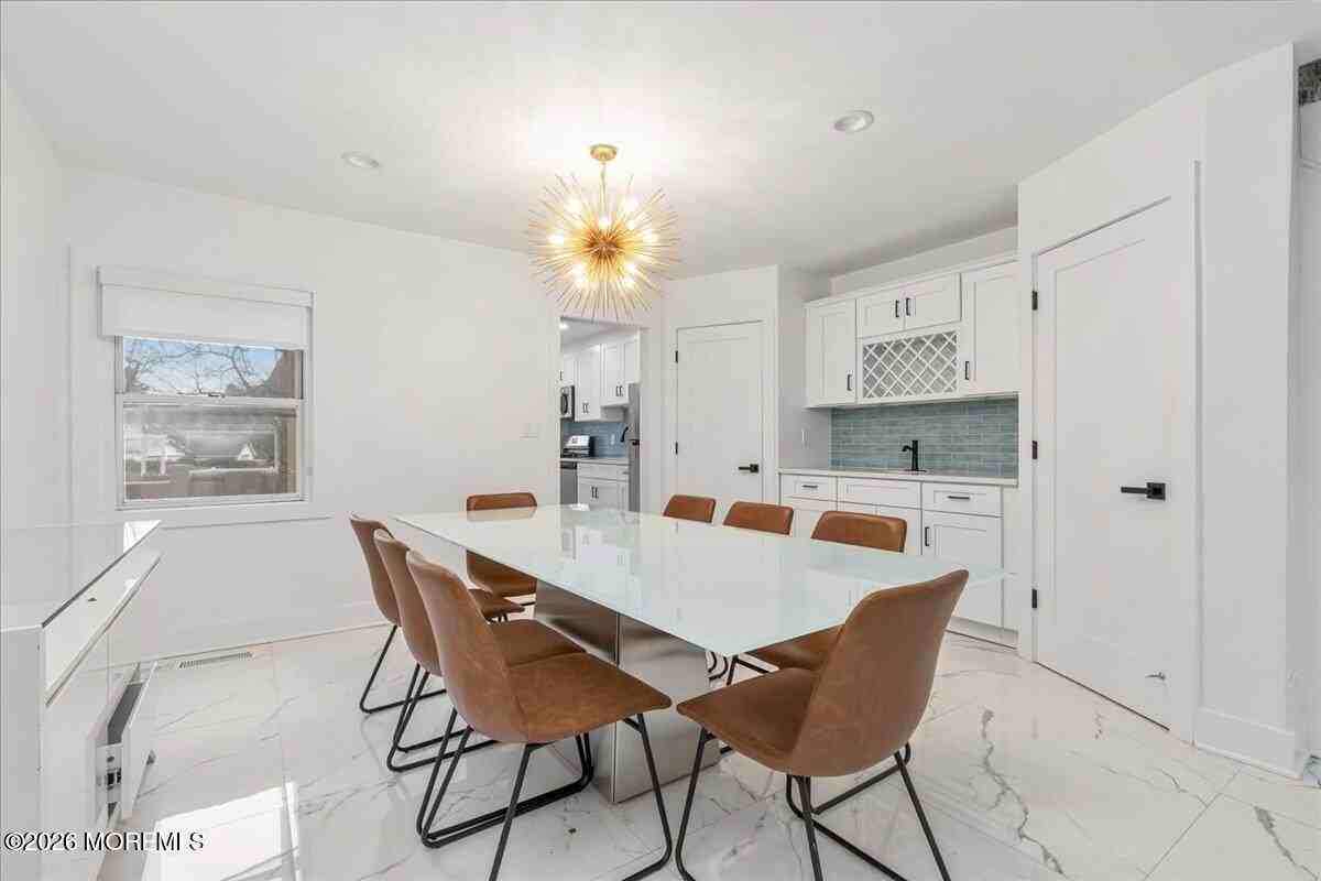 1001 Norwood Ave Apt 2 #2 - Photo 4 of 18