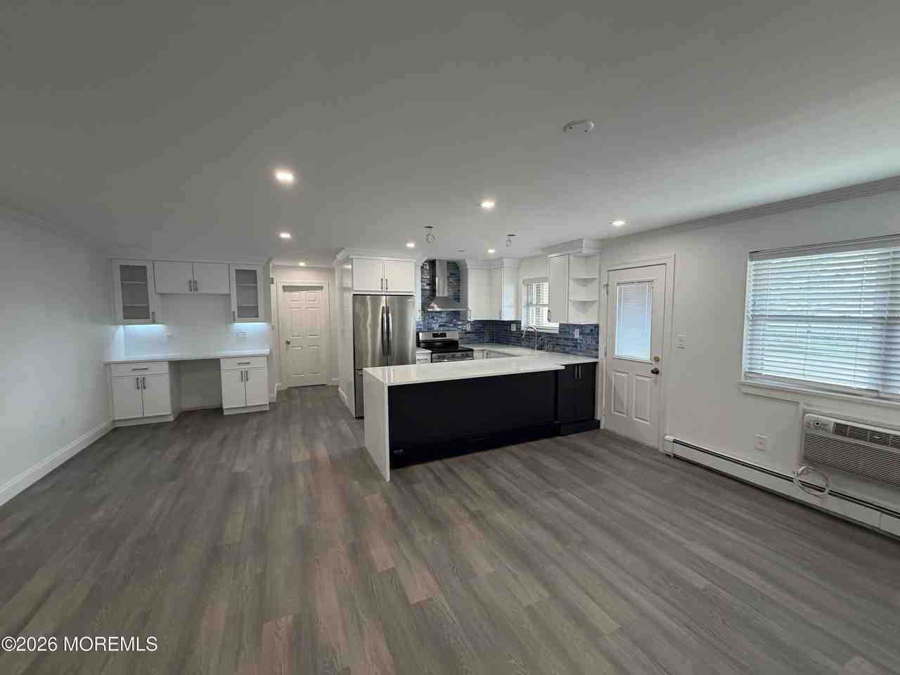 135 Wharfside Dr - Photo 5 of 17