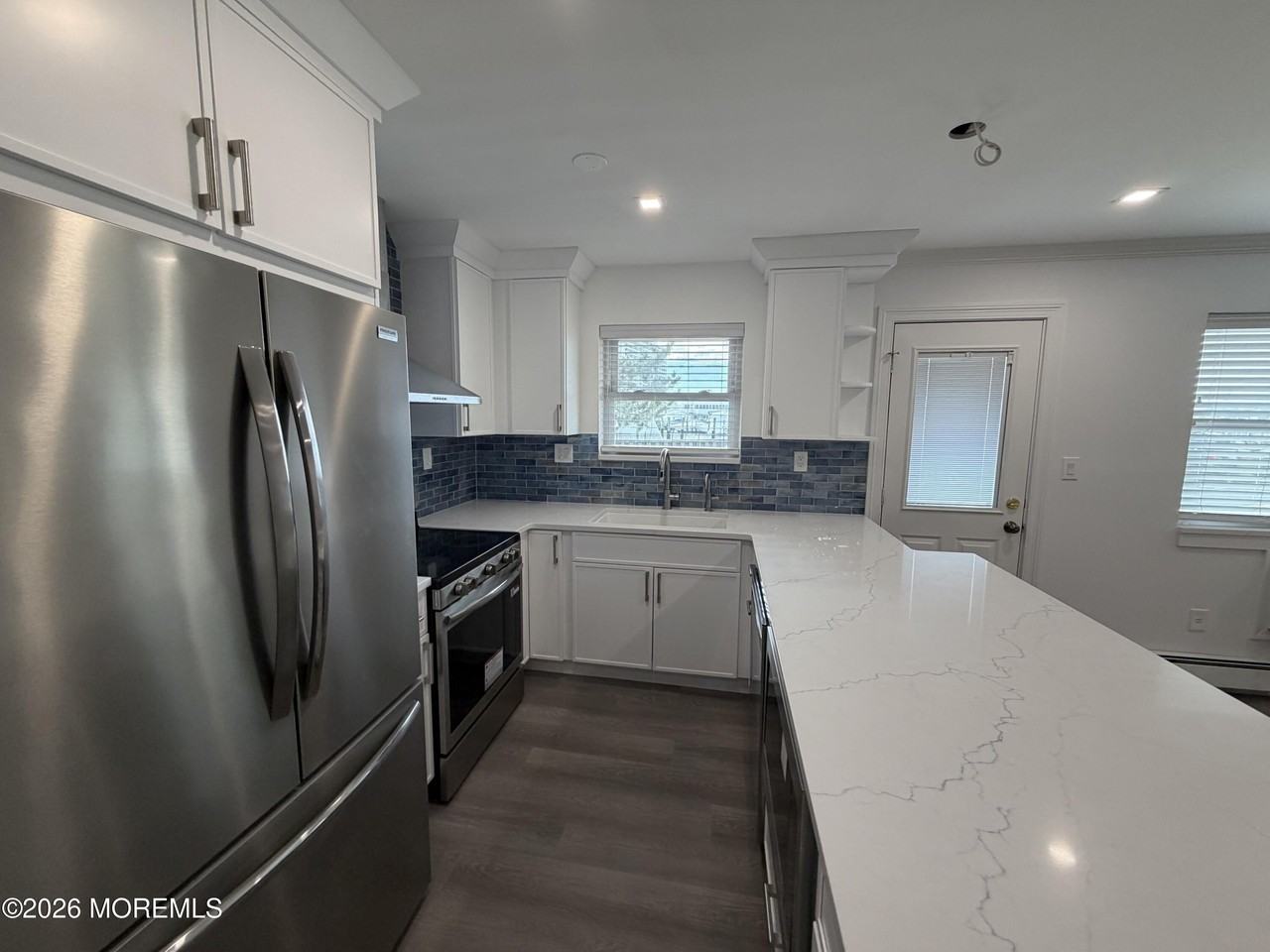 135 Wharfside Dr - Photo 7 of 17