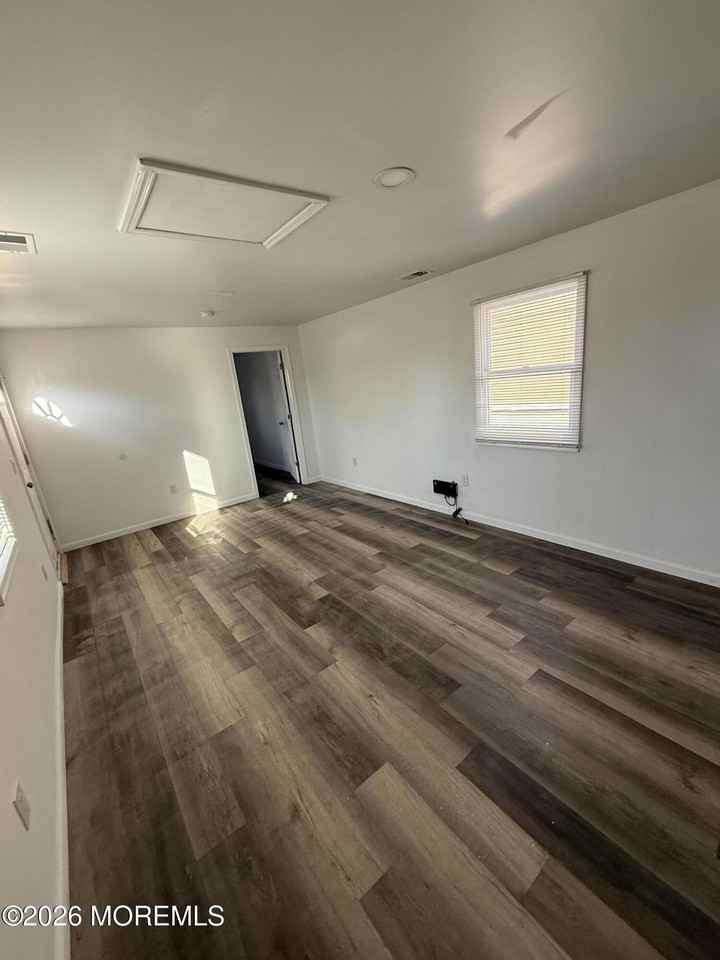 68 Seeley Ave - Photo 3 of 12