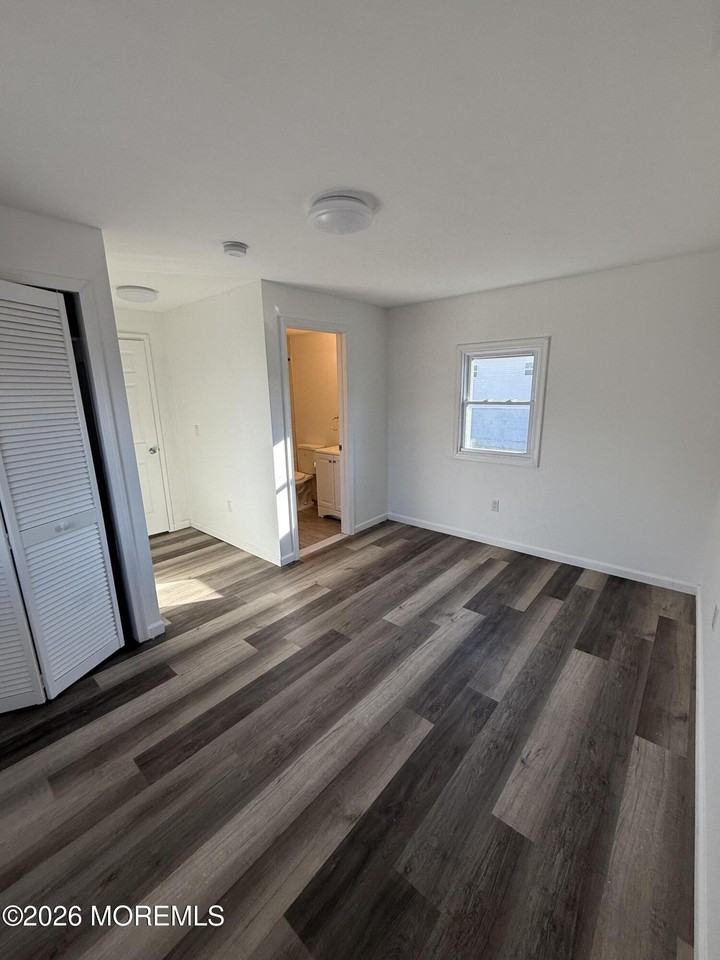 68 Seeley Ave - Photo 5 of 12