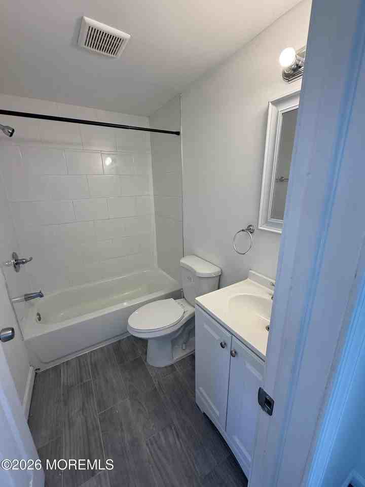 68 Seeley Ave - Photo 6 of 12