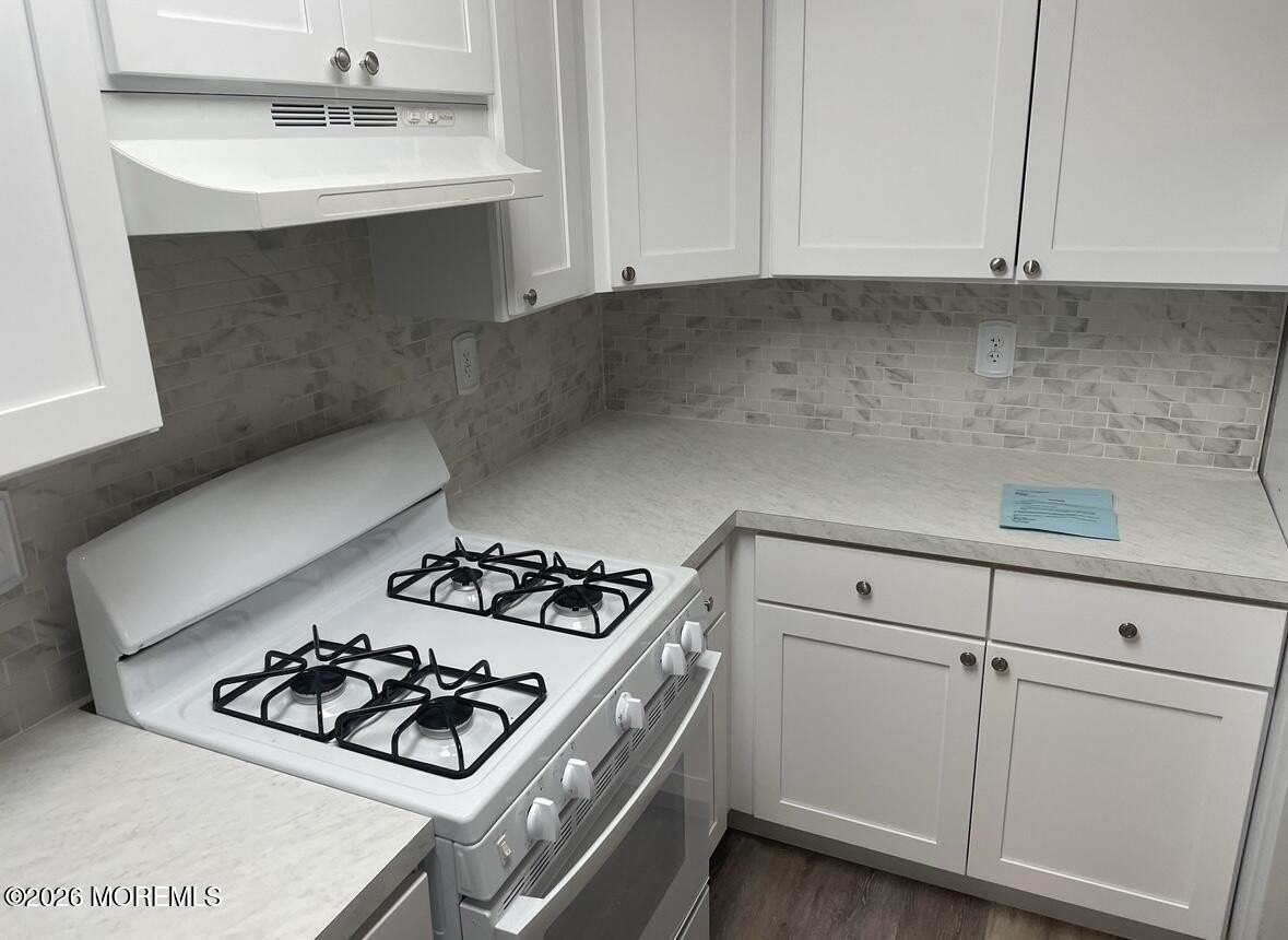 2428 Bridge Ave Apt 205 #205 - Photo 3 of 7