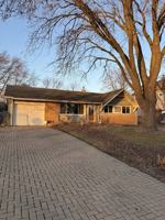 featured image of 655 W Comstock Ave