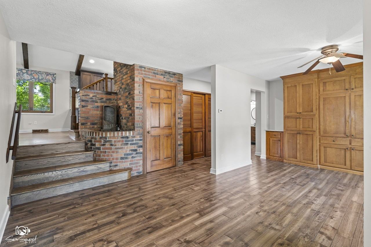 509 Apollo Dr - Photo 4 of 37