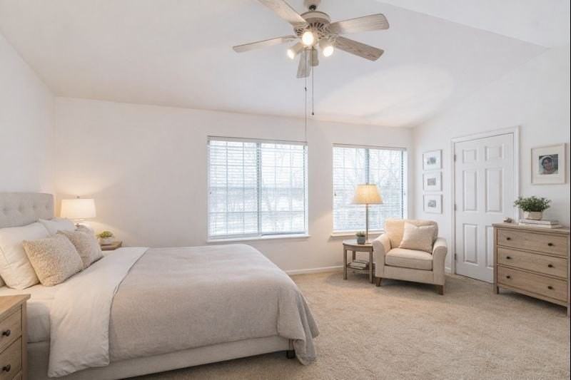 842 W Saint Johns Pl - Photo 5 of 8