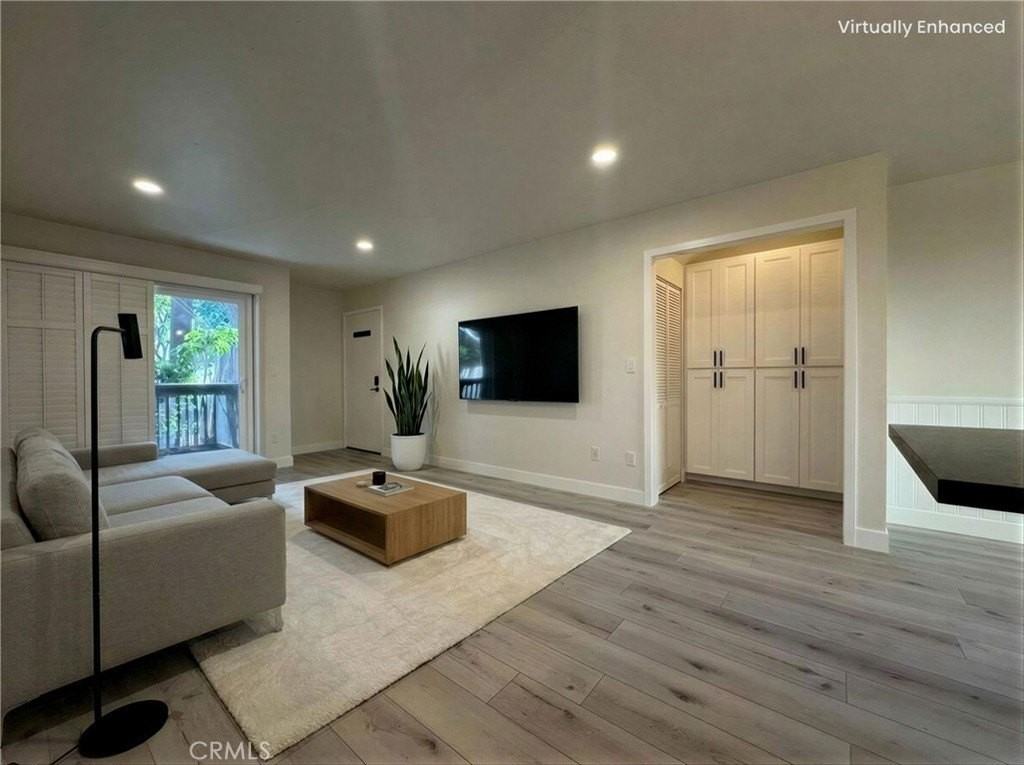 3219 Colorado Ave - Photo 3 of 26