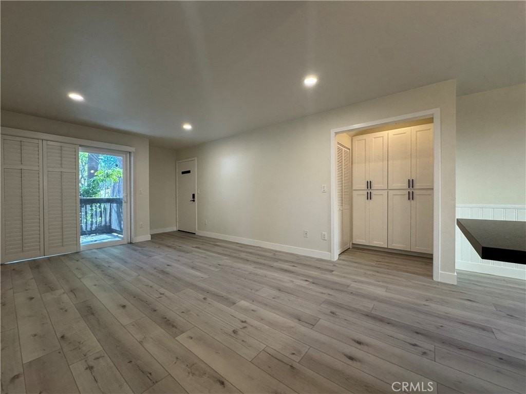 3219 Colorado Ave - Photo 4 of 26